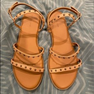 Women’s sandals